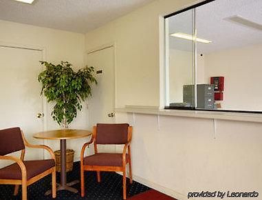 Super 8 Motel - Raritan Beltér fotó